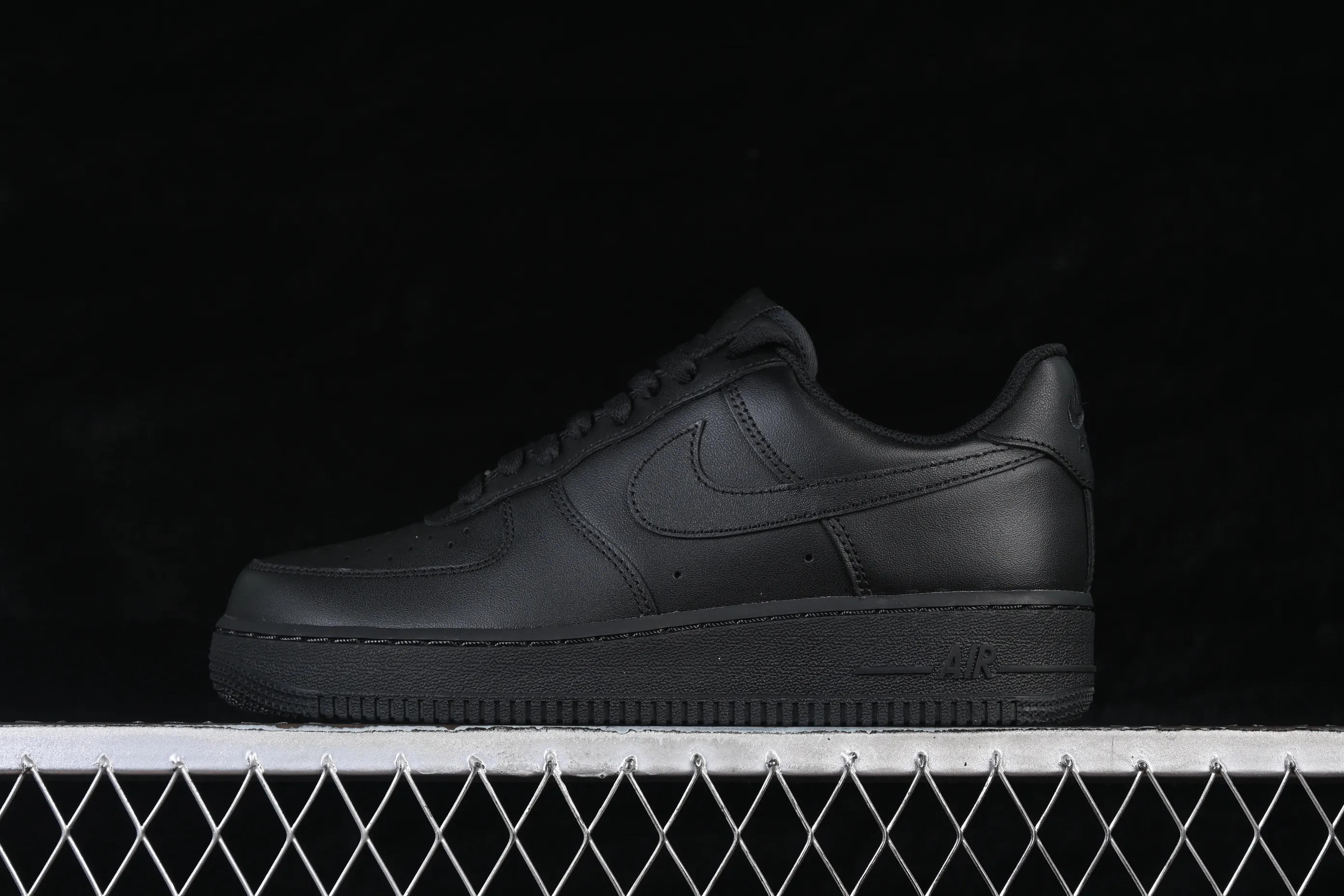 All categories Nk Air Force 1 Air Force series Nk Air Force 1 Low Air Force low-top GX foreign trade version Nike Air Force 1'07 Low Air Force 1 low-top casual sneakers CW2288-001